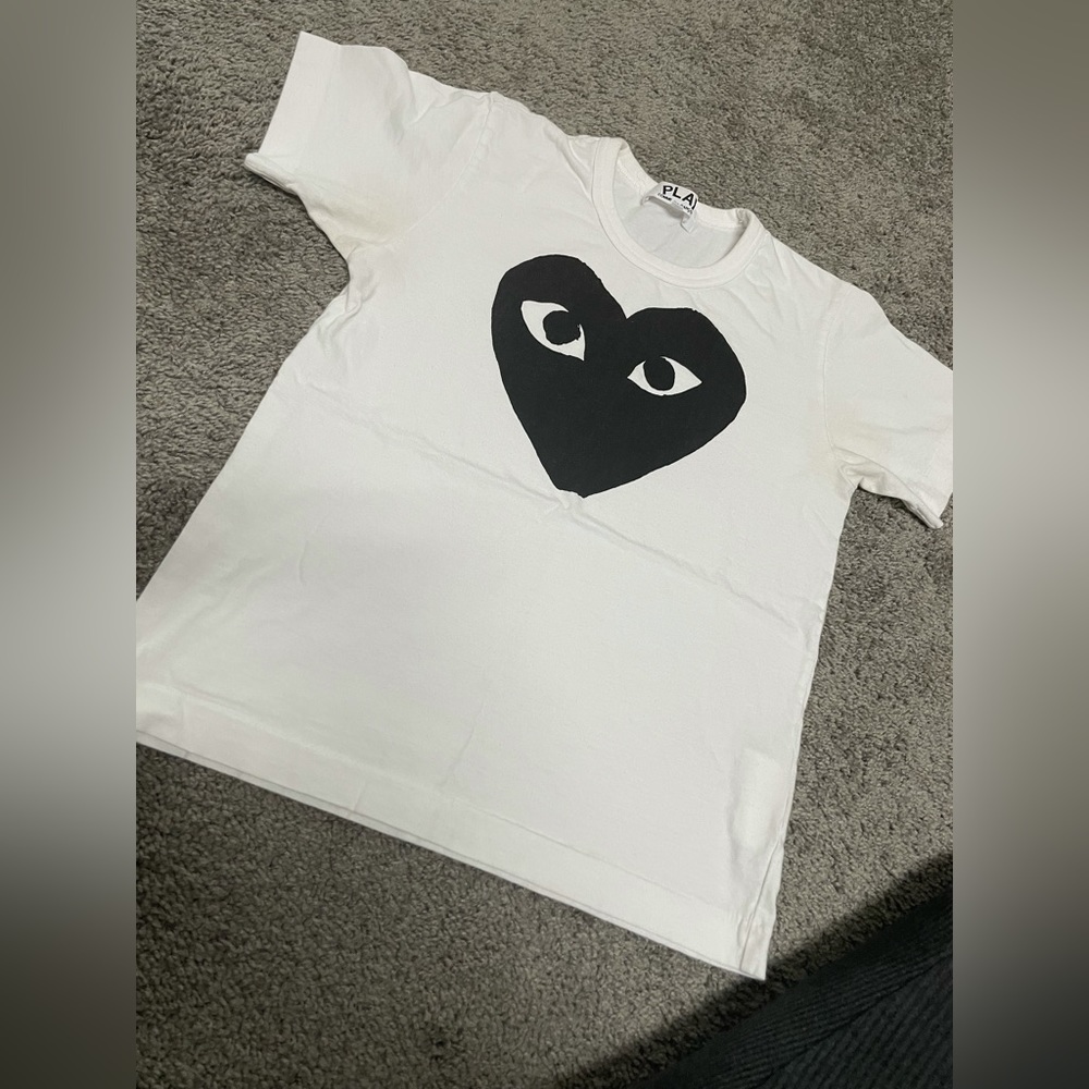 COMME des Garçons PLAY tee